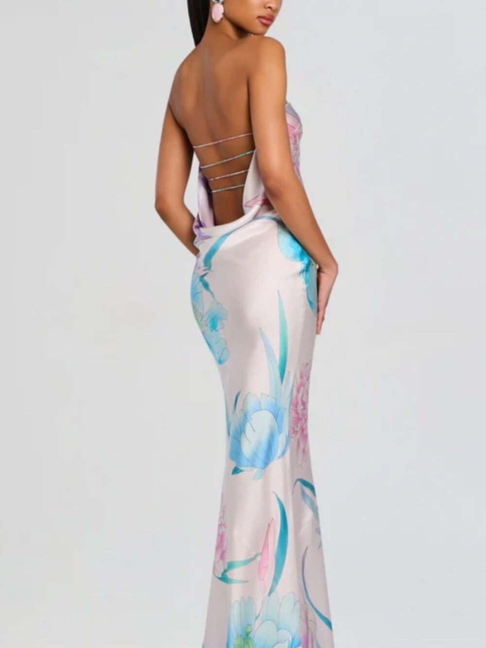 Retrofête Keaton Silk Dress - Picture 2 of 7